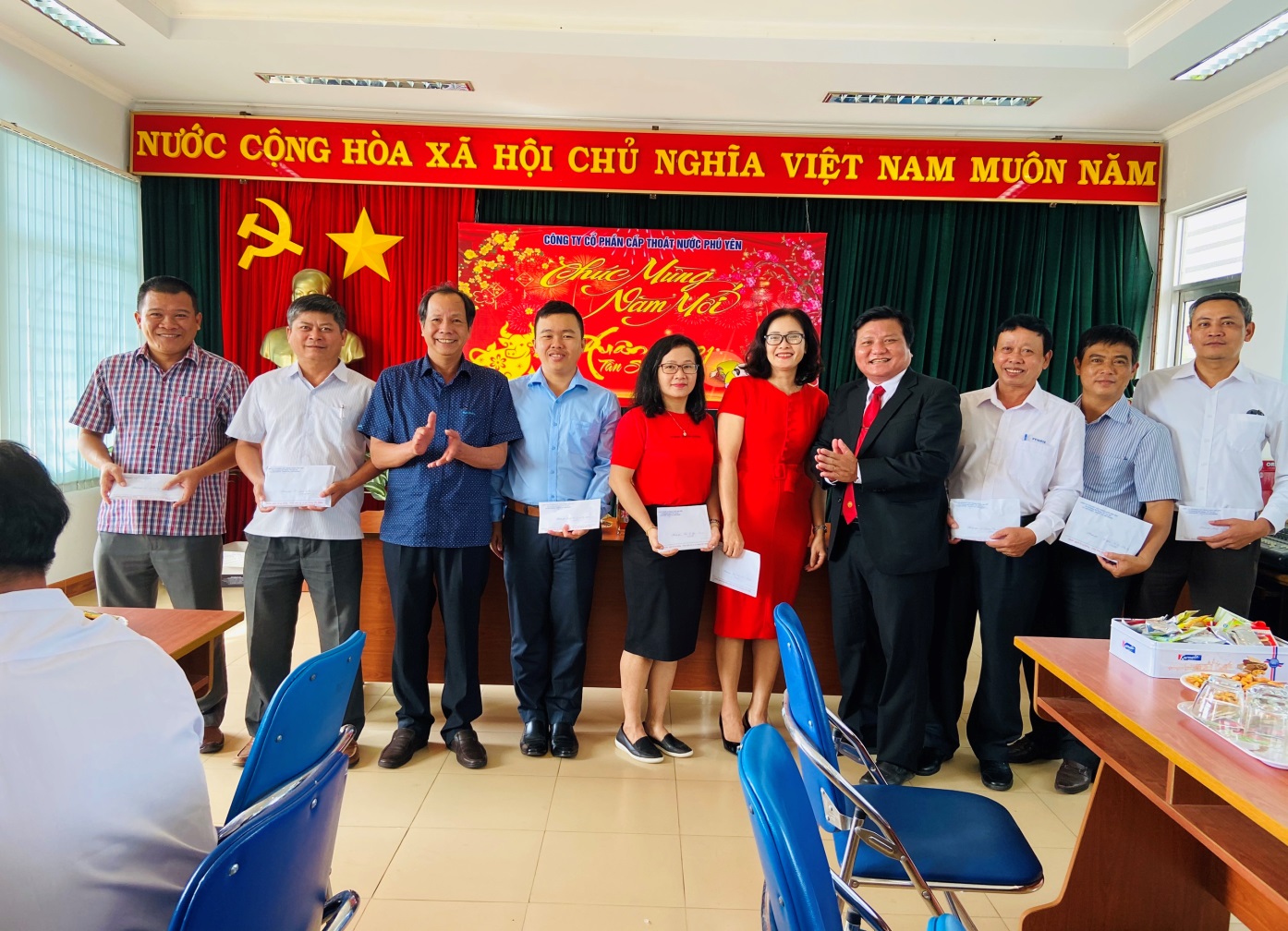 Công ty CP Cấp thoát nước Phú Yên gặp mặt đầu năm Tân Sửu 2021