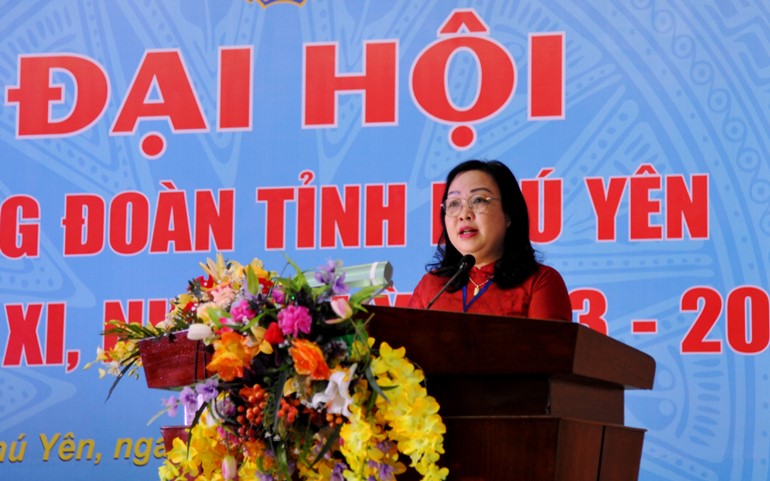 Đồng chí Cao Thị Hòa An, Phó Bí thư thường trực Tỉnh ủy, Chủ tịch HĐND tỉnh phát biểu chỉ đạo tại đại hội. Ảnh: ANH NGỌC